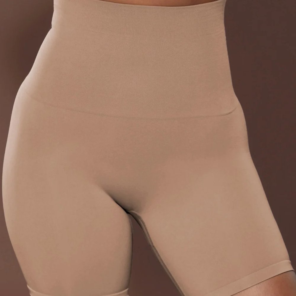 YITTY Nearly Naked Shaping High Waist Short XS/S